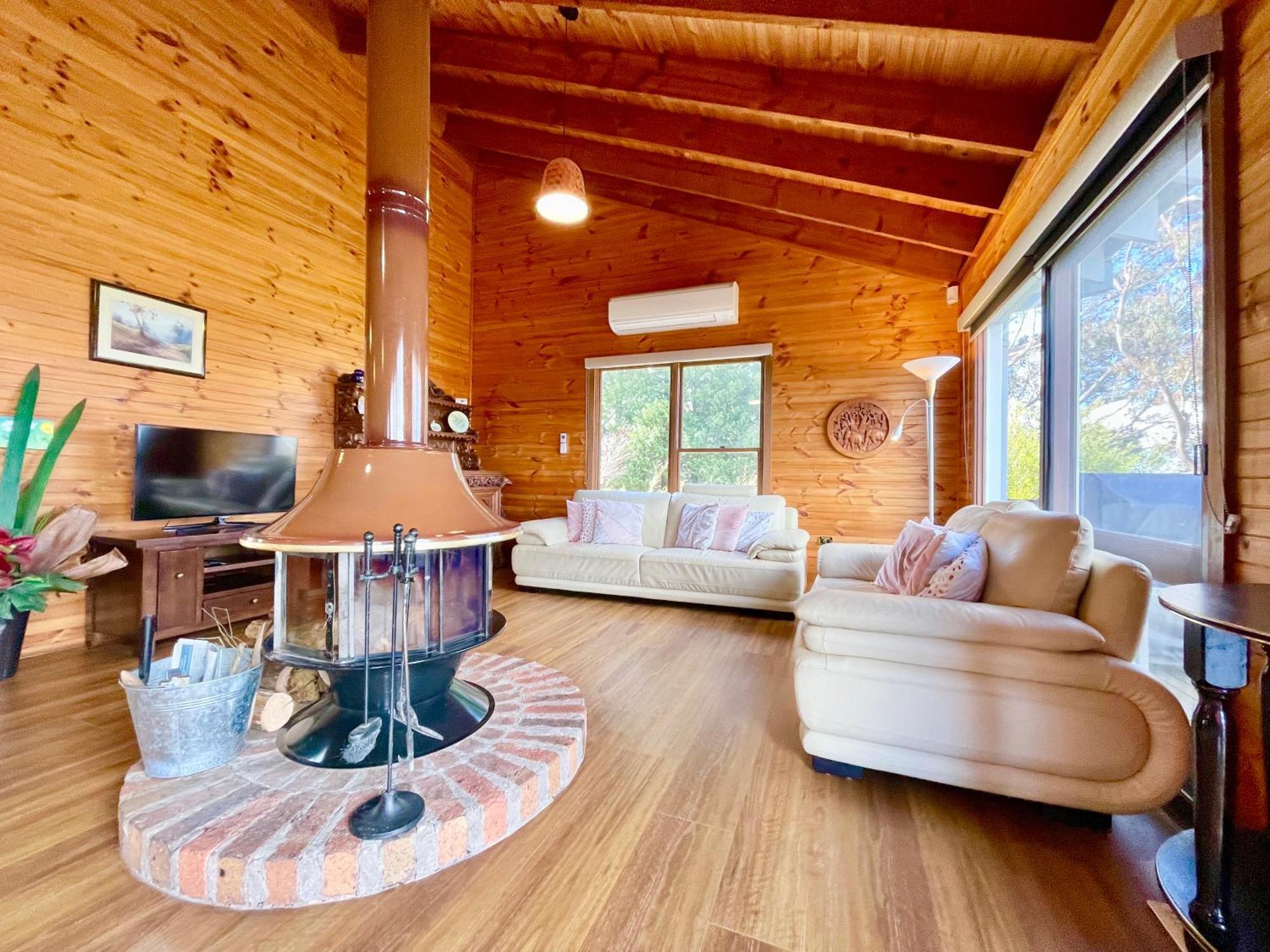 Treetops Retreat