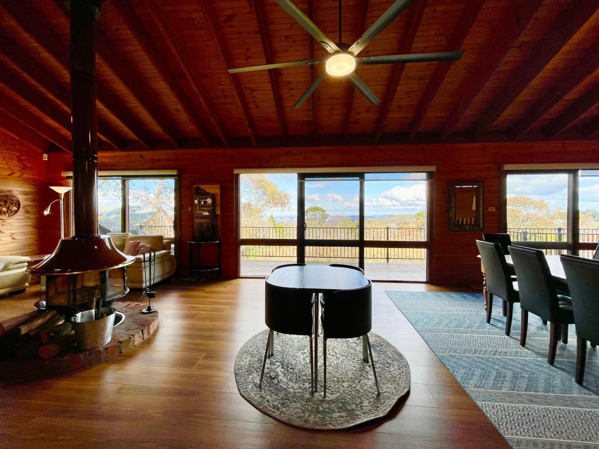 Treetops Retreat Holiday home