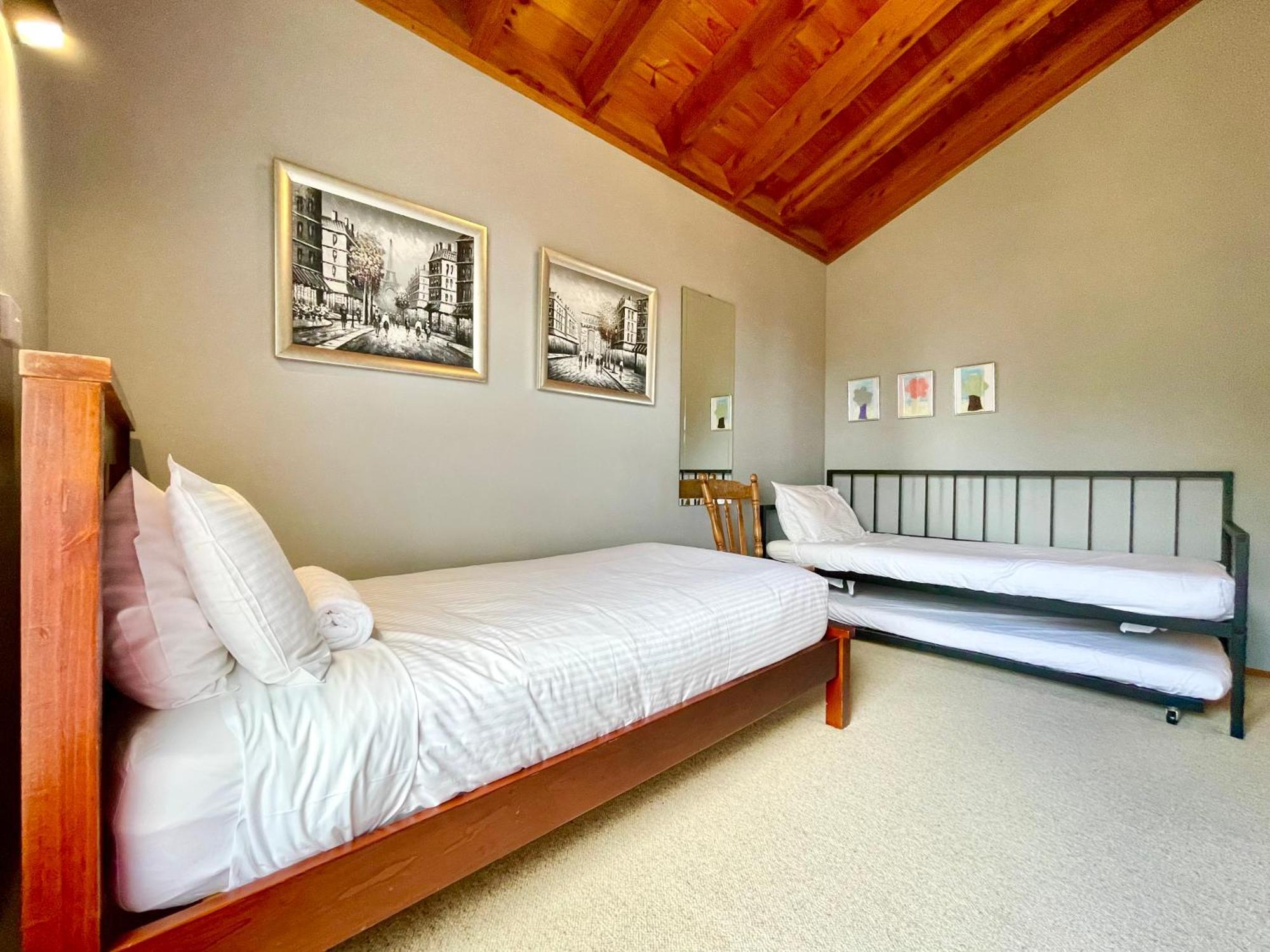 Treetops Retreat Holiday home *