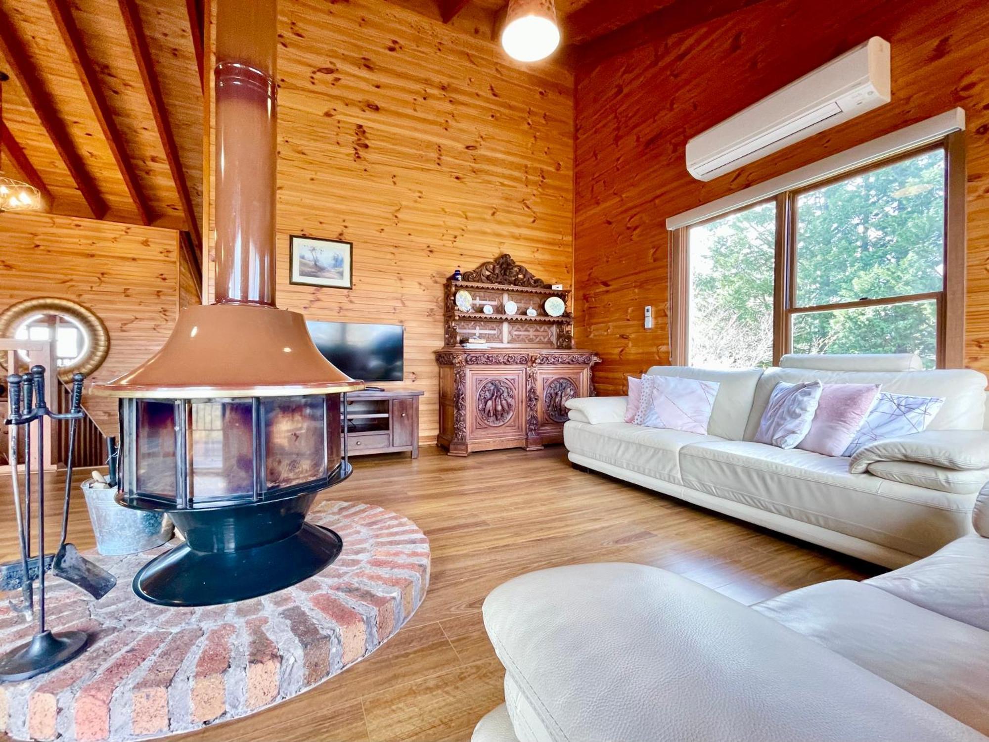 Treetops Retreat